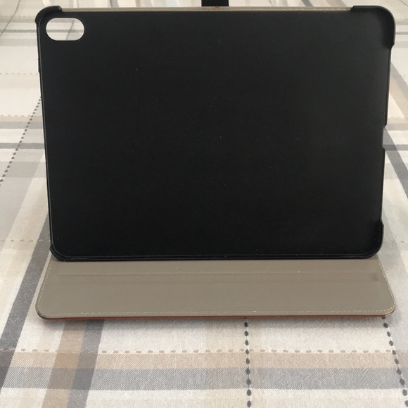 Brown iPad case - Picture 4 of 9